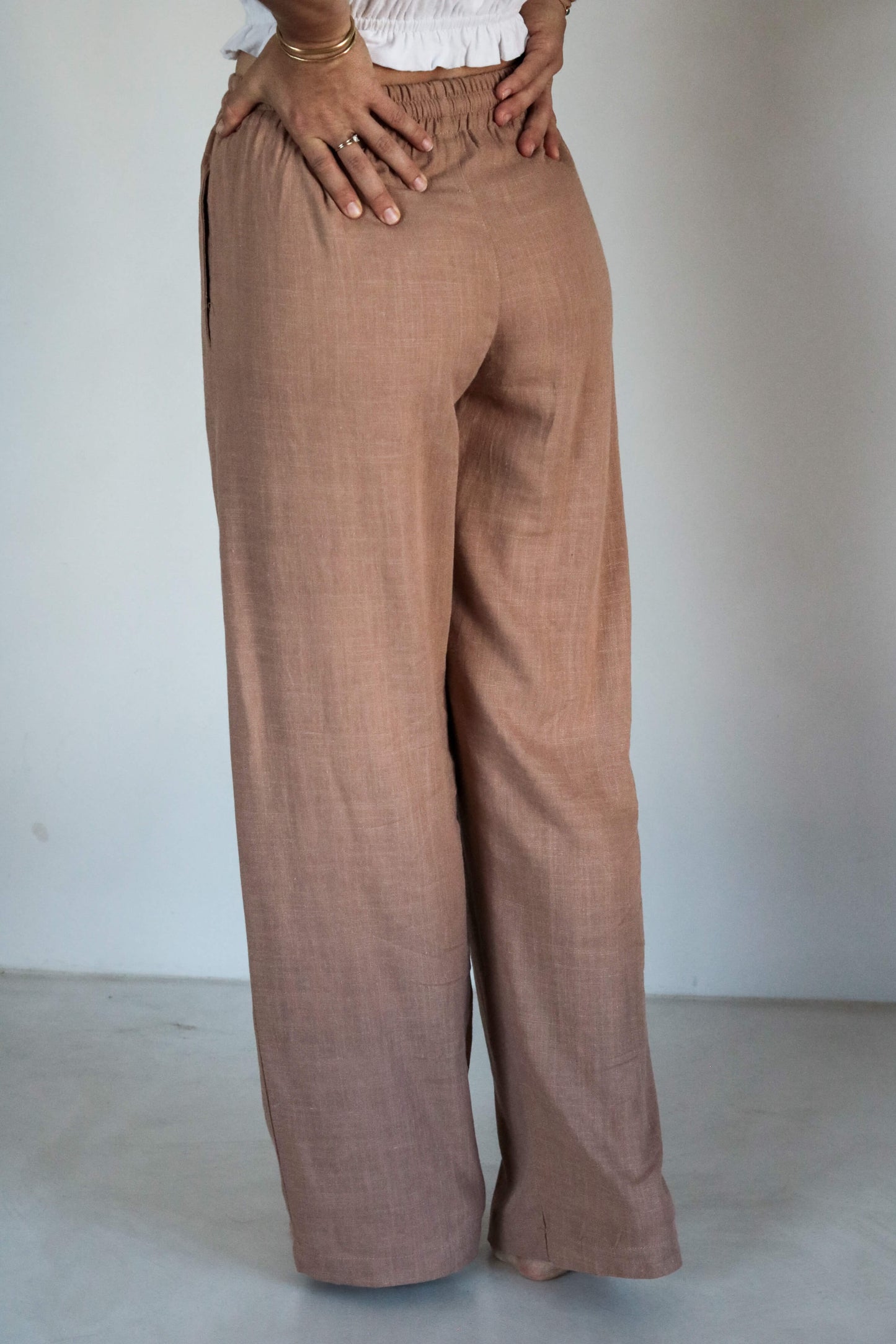 Pantalon droit femme en lin fluide