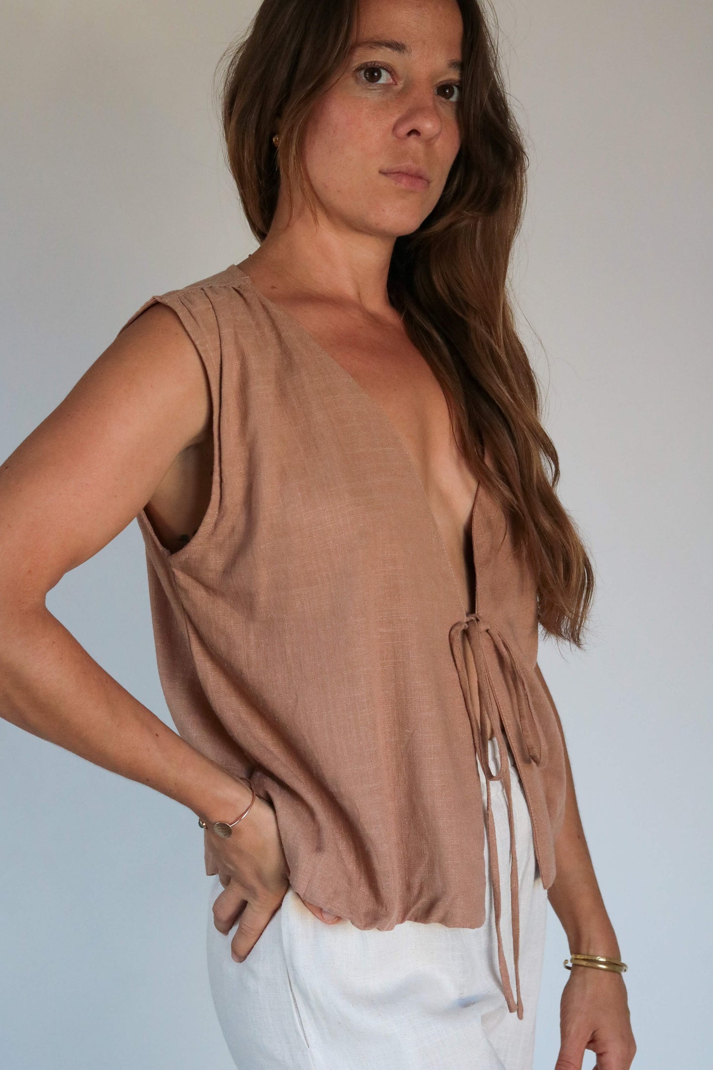 Top femme sans manche lin rose poudré